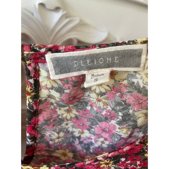 Pleione Floral Short Sleeve Ruffled Top Sz S - Picture 5 of 6